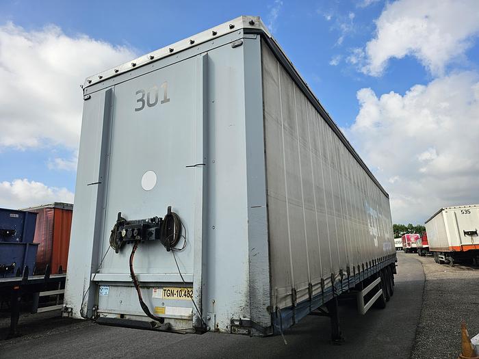 Used 2008 Pacton T3 011 | 3 AXLE CURTAINSIDER | SAF drum.