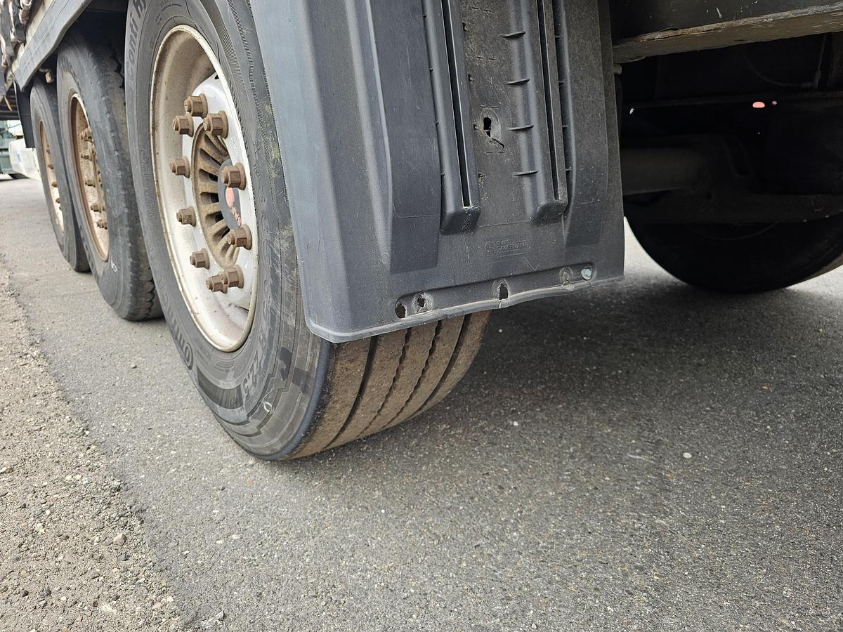 Used 2011 KRONE SD 27 | SAF DISC | NICE CHASSIS .