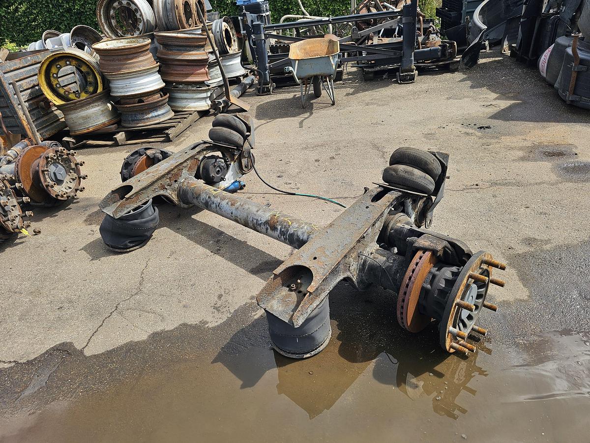 Used 2005 SAF TRAILER AXLE | SINGLE TIRES| DISC.