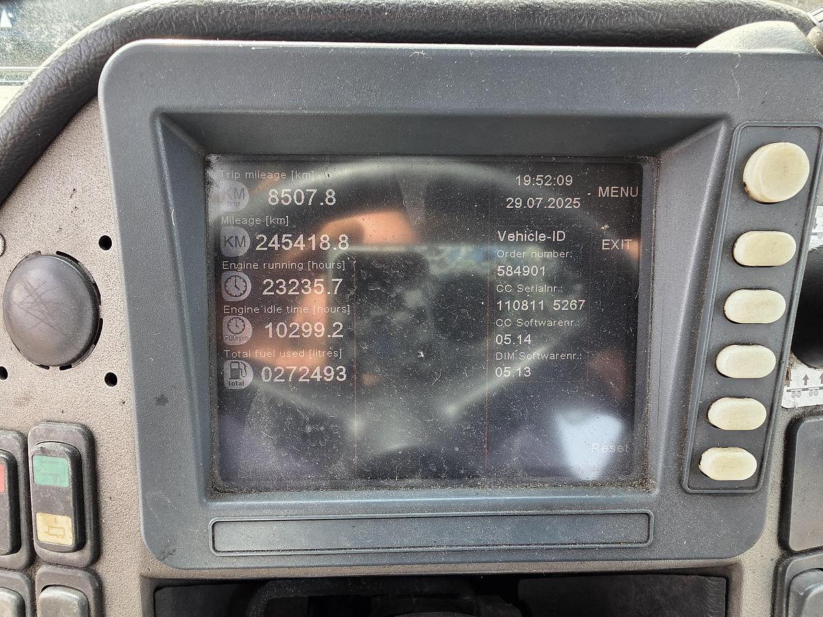 Gebruikt 2012 TERBERG RT283 | TERMINAL TRACTOR 4X4| TURNING CHAIR. | AUTOMATIC GEAR | 23235 HOURS