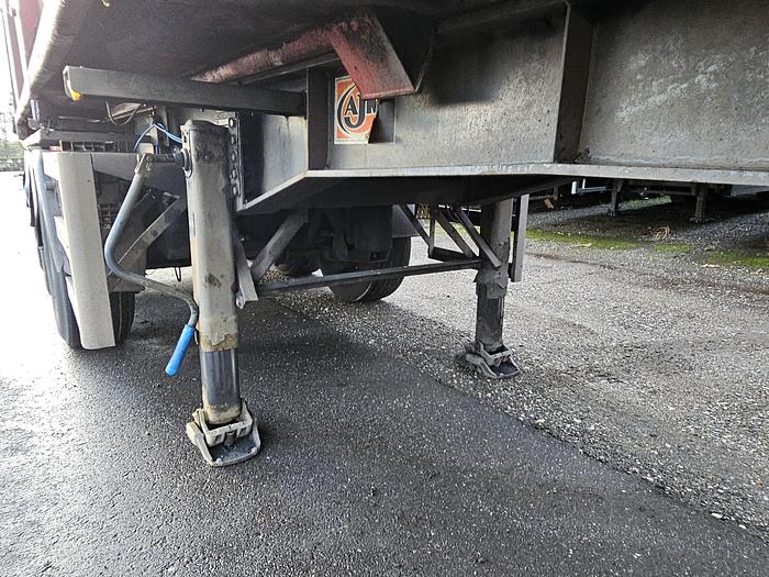 Used 2009 A.J.K OP 17-27/22.5 | Steel tipper \ steel chassis/box.| holland trailer.