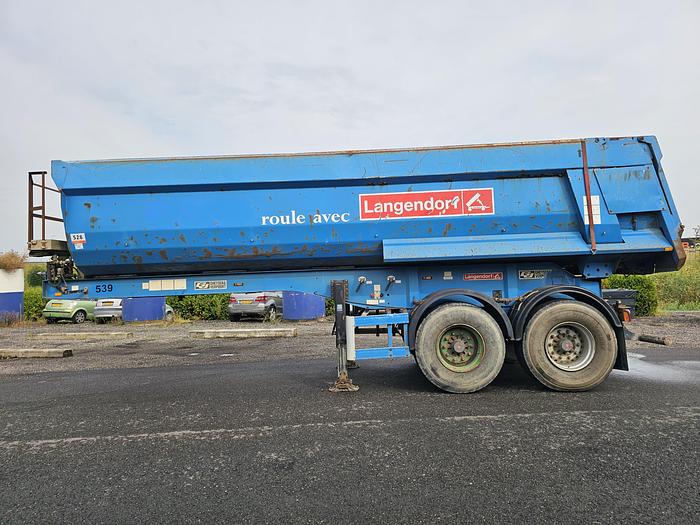 Used 2010 Langendorf C 3 | 2 axle tipper trailer | Saf axles drum | 20 mtr 3
