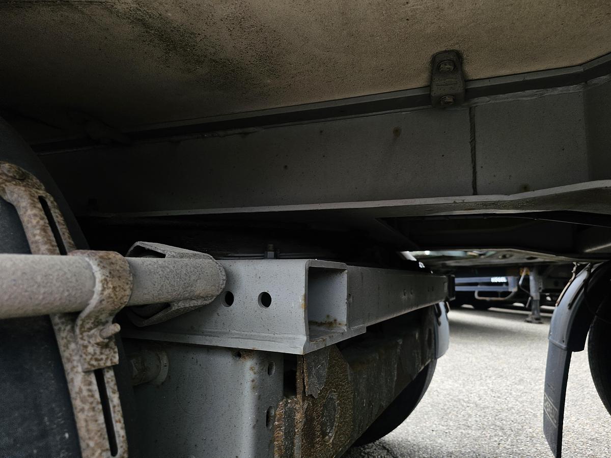 Gebruikt 2012 CHEREAU B3 /CITY TRAILER /STEERING AXLE/LIFT AXLE / 11.80 LONG /LOADING LIFT/ BPW DISC / CARRIER FRIDGE.