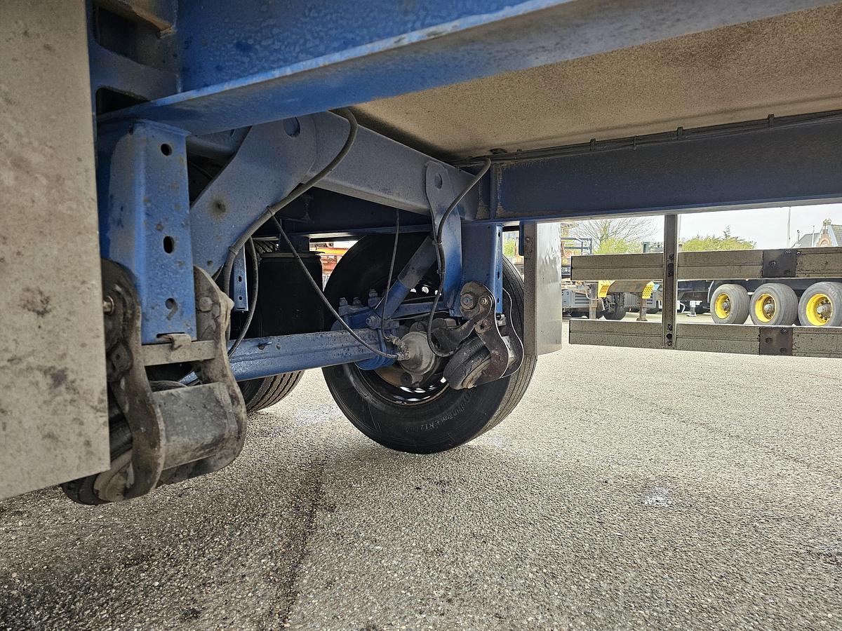 Gebruikt 2018 CHEREAU iNOGAM/TYPE 1507 | CARRIER VECTOR 1950| DE HOLLANDIA 2500 KG |BPW DISC| TUV 02-08-2026.