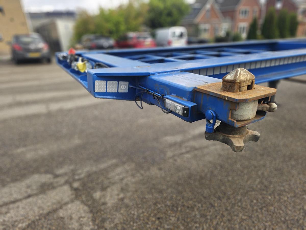 Gebruikt 2018 MENKE JANZEN 40 FOOT STRAIGHT / 2 X 20/30 FOOT./ BPW DRUM / STEEL /STEEL SUSPENSION / LIKE NEW.