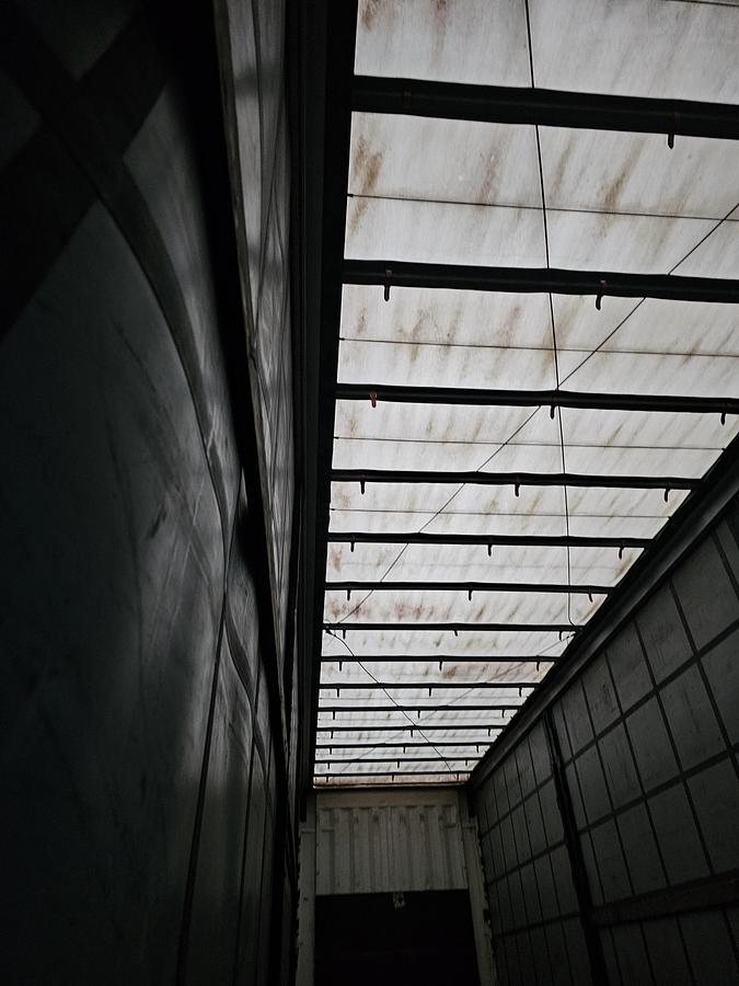 Gebruikt 2015 KRONE SZ| 2 AXLE CITY TRAILER | STEERING AXLE. BPW DISC. LOADING LIFT. TUV BELGIUM 18-06-2026