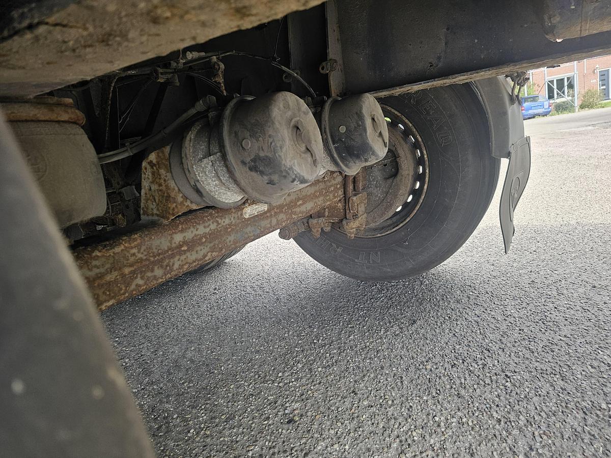 Gebruikt 2009 Van Hool 3B0073 | 3 AXLE FLATBED 13.60 MTR TWISTLOCKS FOR CONTAINER 40 FT 2 X20 FT BPW DRUM | 2 PIECES