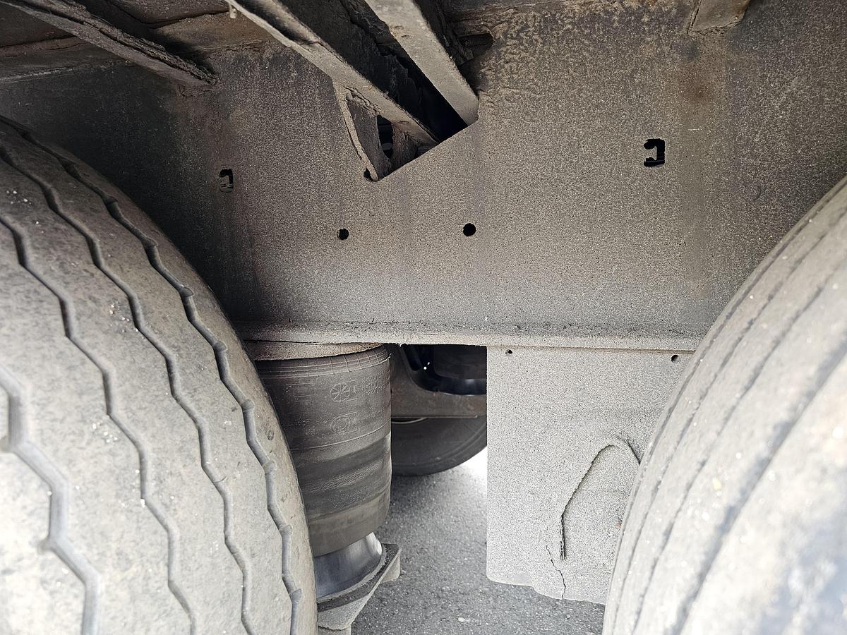 Used 2011 KRONE SD 27 | SAF DISC | NICE CHASSIS .