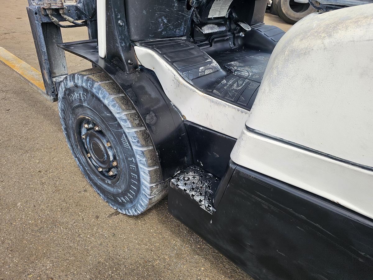 Used 2013 HYSTER H5.5 FT | FORKLIFT| 5.5 TON |60.50 MM HIGH TRIPLE MAST | 8520 KG WEIGHT.
