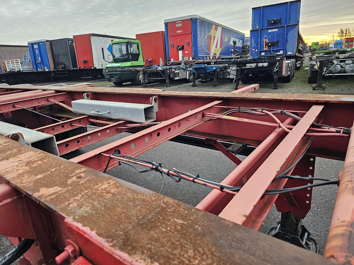 Gebruikt 2003 GROENEWEGEN 45 CC-16-27 TUN | 45 ft 40 ft 2 x 20 fFT | dutch chassis OH-08-JB | bpw drum.