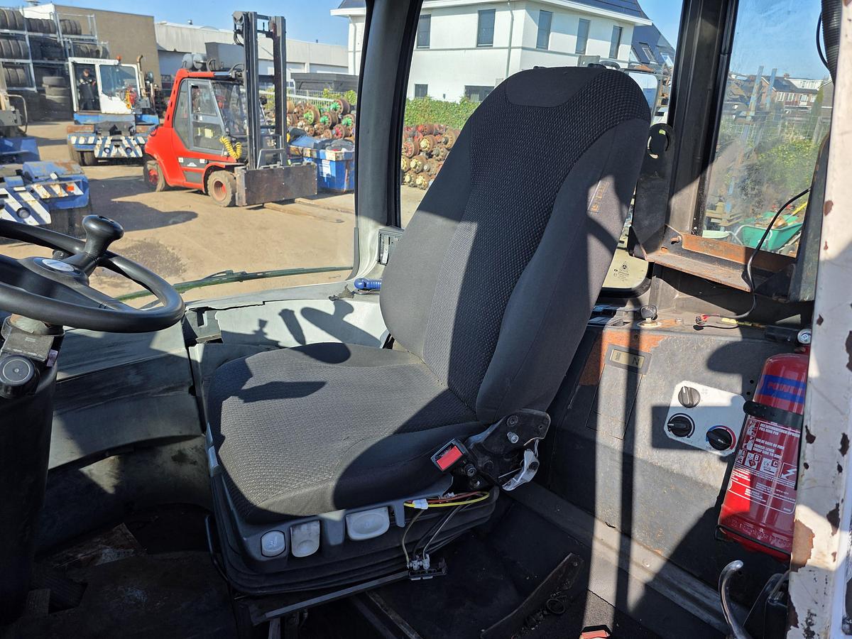 Gebruikt 2010 TERBERG RT 282 | 4X4 |TURNING CHAIR| AUTOMATIC GEAR|24869 HOURS.