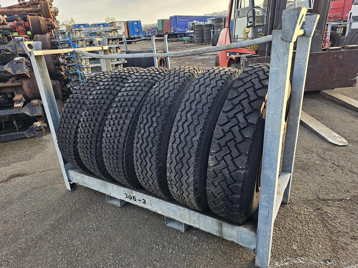 Gebruikt 1990 DIVERS  1000 X 20