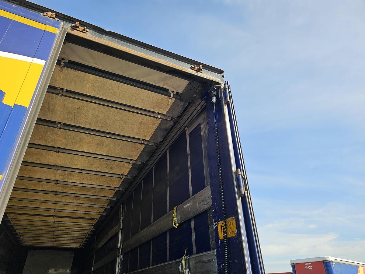 Used 2013 PACTON TBD.122 | SINGLE STEERING AXLE |UNDER SLIDING LOADING LIFT + BATTERIES| DAF DISC| APK /TUV 17-01-2025