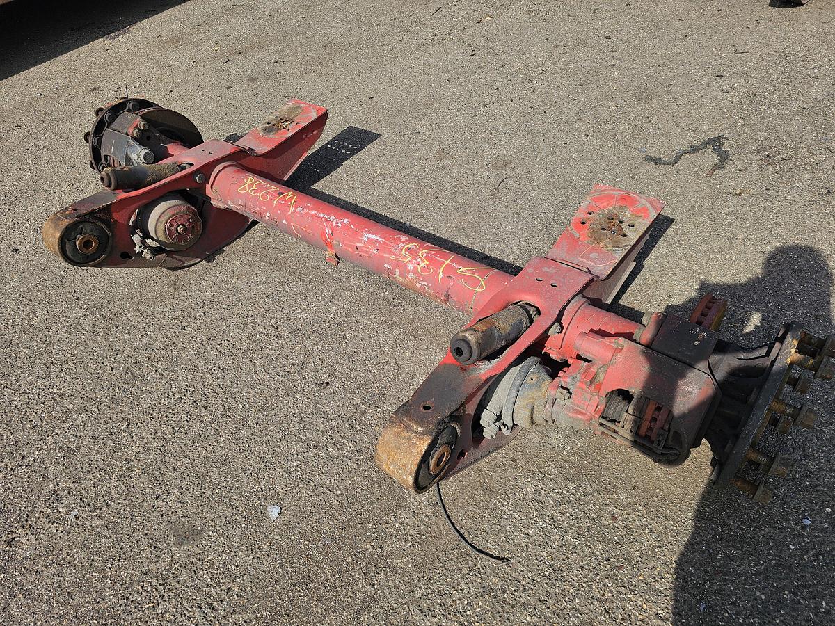 Used 2006 SAF TRAILER AXLE SINGLE TIRES DISC BRAKES.