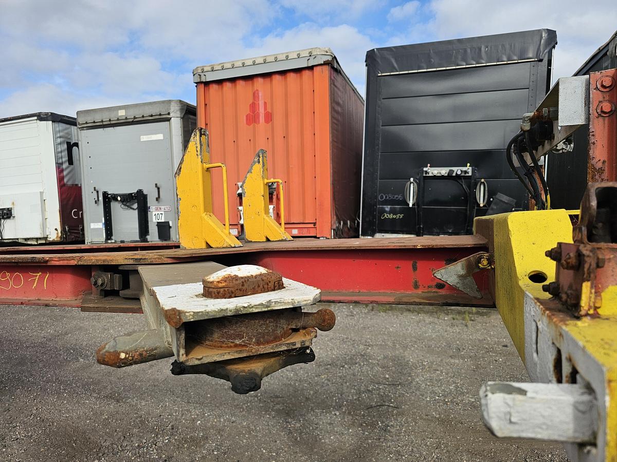 Used 2003 GROENEWEGEN 45 CC-16-27 TUN | 45 ft 40 ft 2 x 20 fFT | dutch chassis | bpw drum.