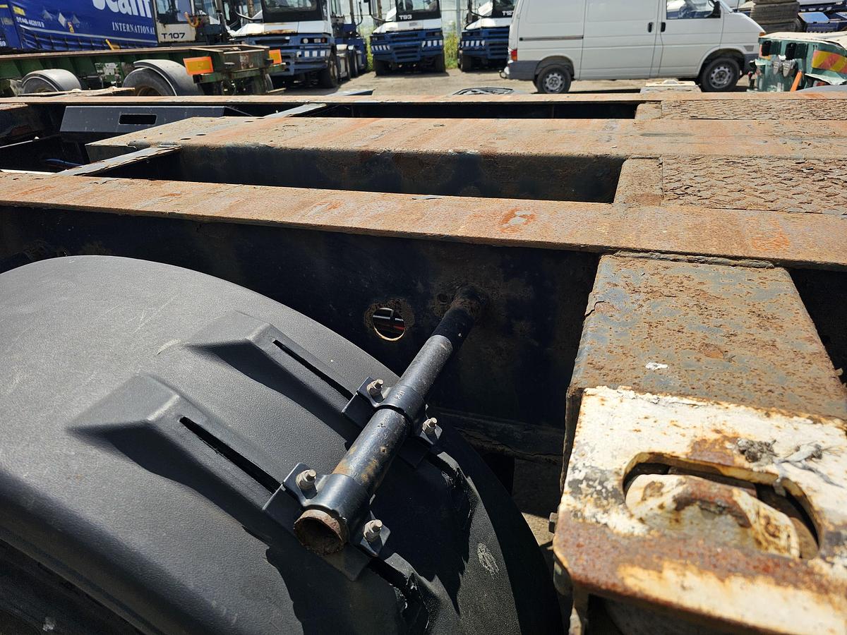 Used 2007 KRONE SD| EXTENDIBLE CHASSIS 40 FT 2 X 20 FT | BPW DISC.