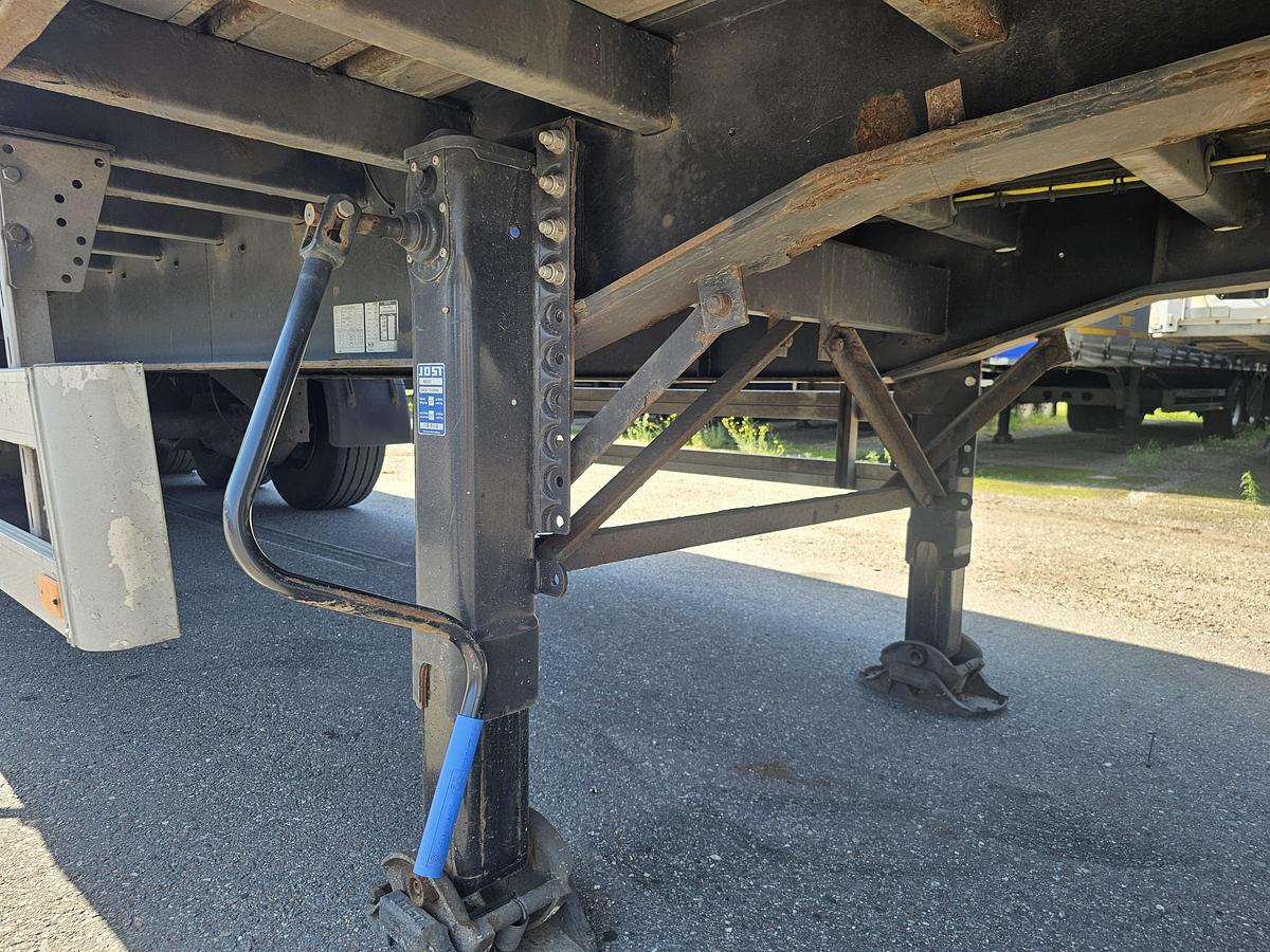 Gebruikt 2004 PACTON T3 001 /3 axle curtainsider /saf disc/ apk tuv/13-03-2027.