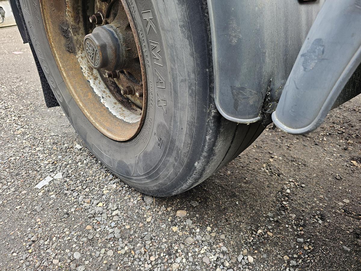 Gebruikt 2001 RENDERS euro 800 | 40 ft | Bpw drum.