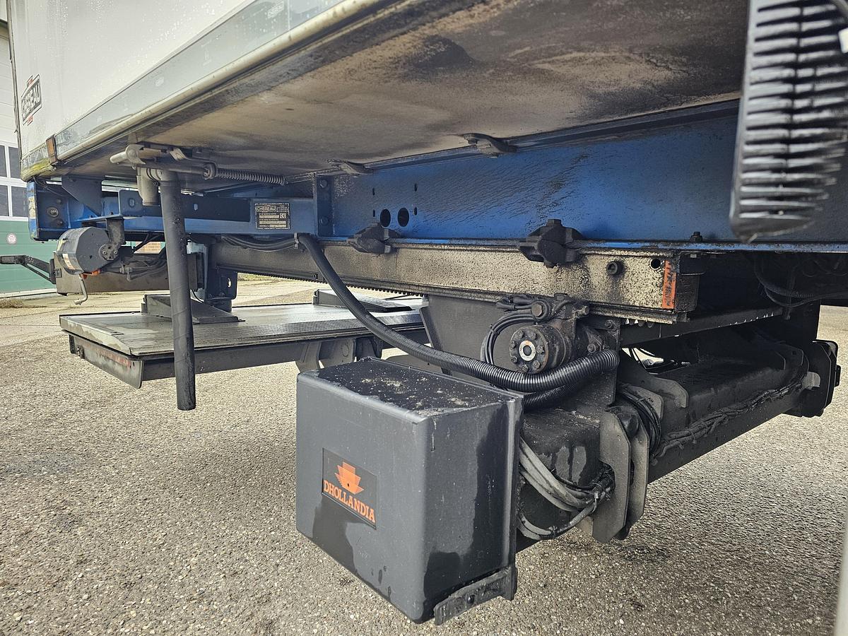 Gebruikt 2018 CHEREAU iNOGAM/TYPE 1507 | CARRIER VECTOR 1950| DE HOLLANDIA 2500 KG |BPW DISC| TUV 02-08-2026.