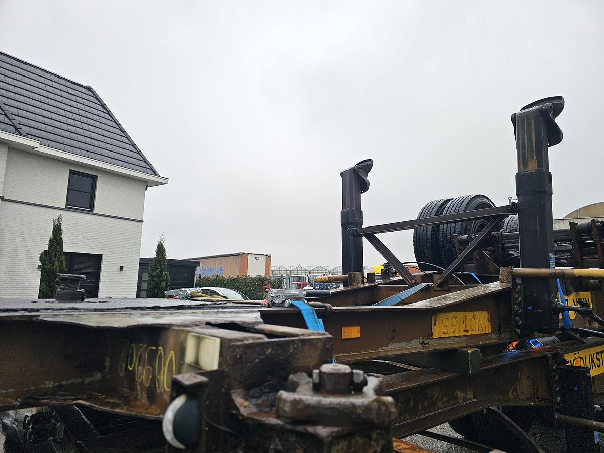 Gebruikt 1974 PACTON 2126 C-2 | 20 FOOT CONTAINER CHASSIS | BLADGEVEERD| BPW DRUM.