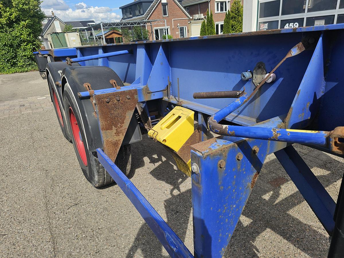 Gebruikt 2008 MKF METALLBAU CS 20 -20 FOOT- CONTAINER CHASSIS -HEAVY DUTY- BPW DRUM -STEEL SUSPENSION- GOOD QUALITY.