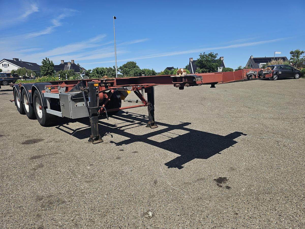 Used 2000 Burg BPO 12-27CCXGX-00. | ADR TANK CHASSIS 20/30 FT | BPW DRUM