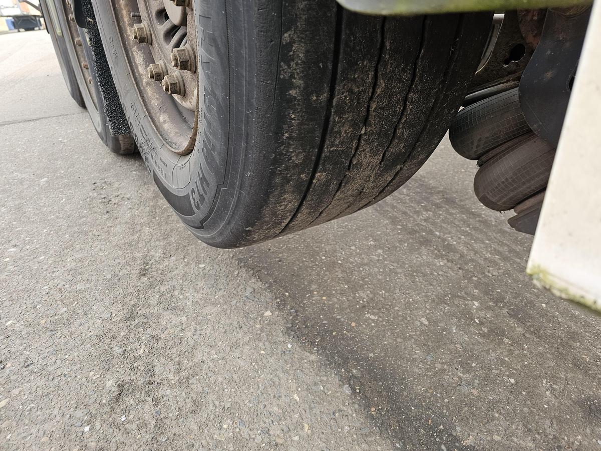 Gebruikt 2004 KRONE SD 27| FIXED CHASSIS | SAF DISC. 40 FT |2 X 20 FT| HIGHCUBE | 20 FOOT MIDDLE| LIGHT WEIGHT|4740 KG.