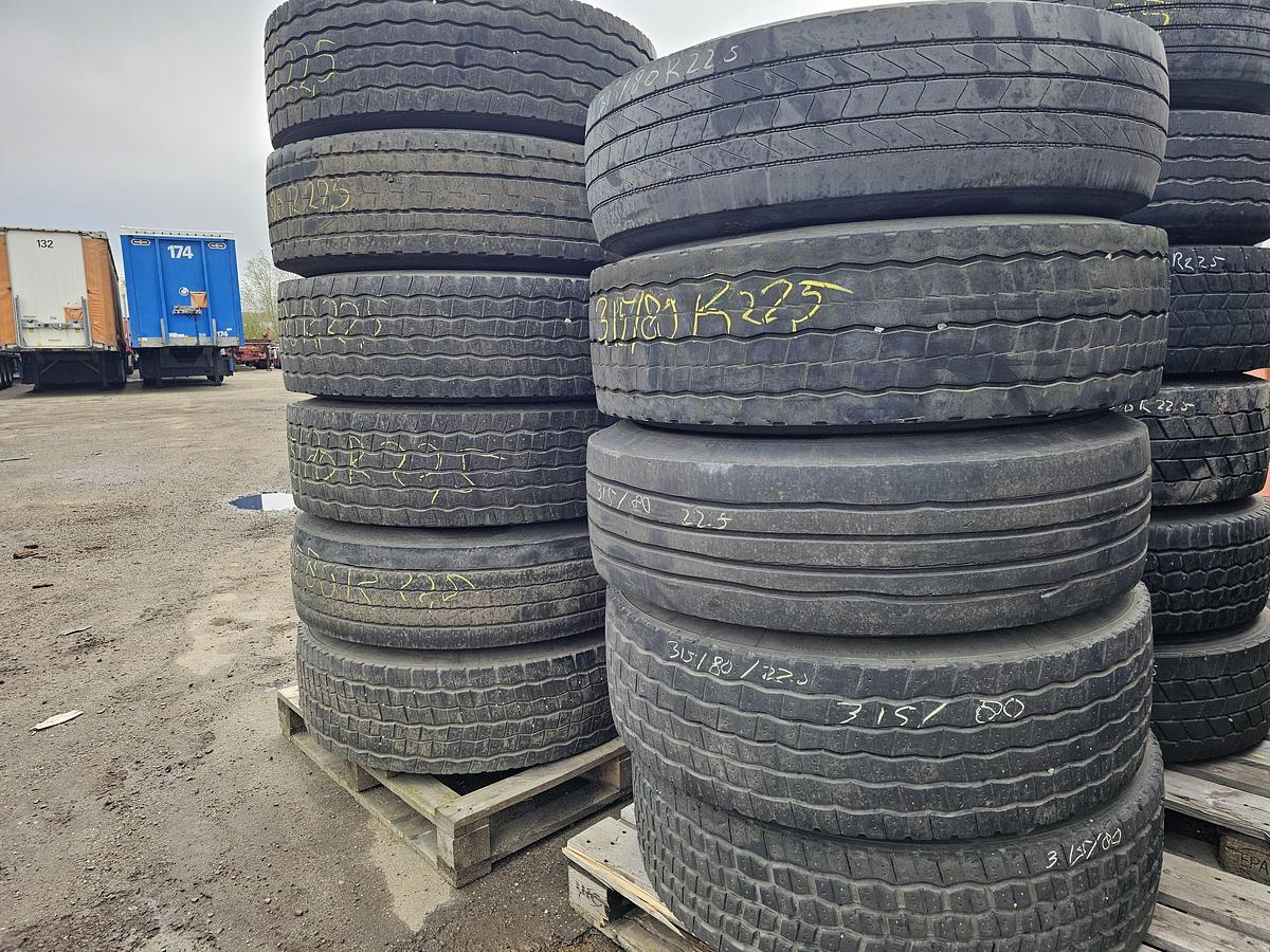 Gebruikt 2000 DIVERS 315/80 R 22.5