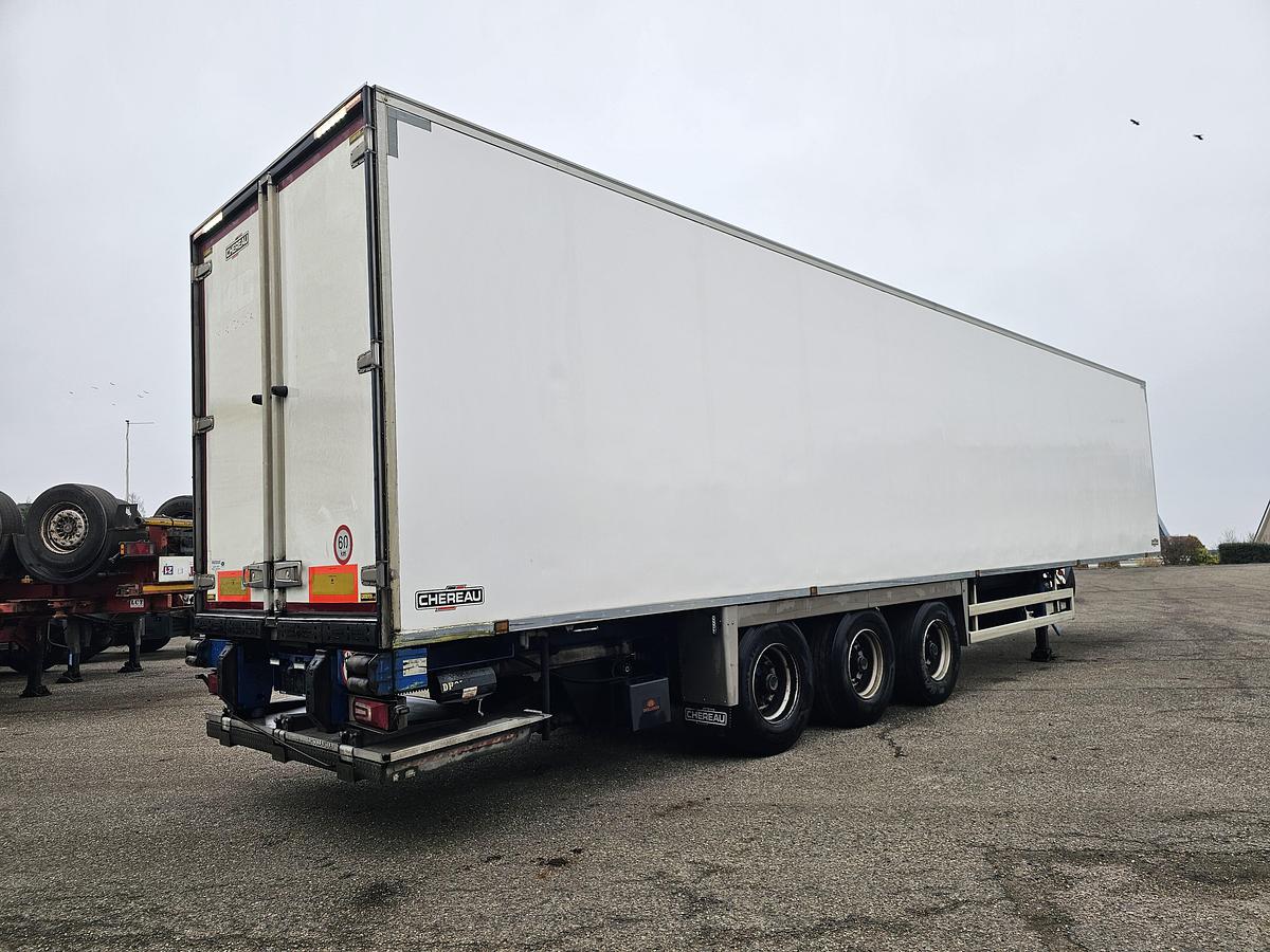 Gebruikt 2018 CHEREAU iNOGAM/TYPE 1507 | CARRIER VECTOR 1950| DE HOLLANDIA 2500 KG |BPW DISC| TUV 02-08-2026.