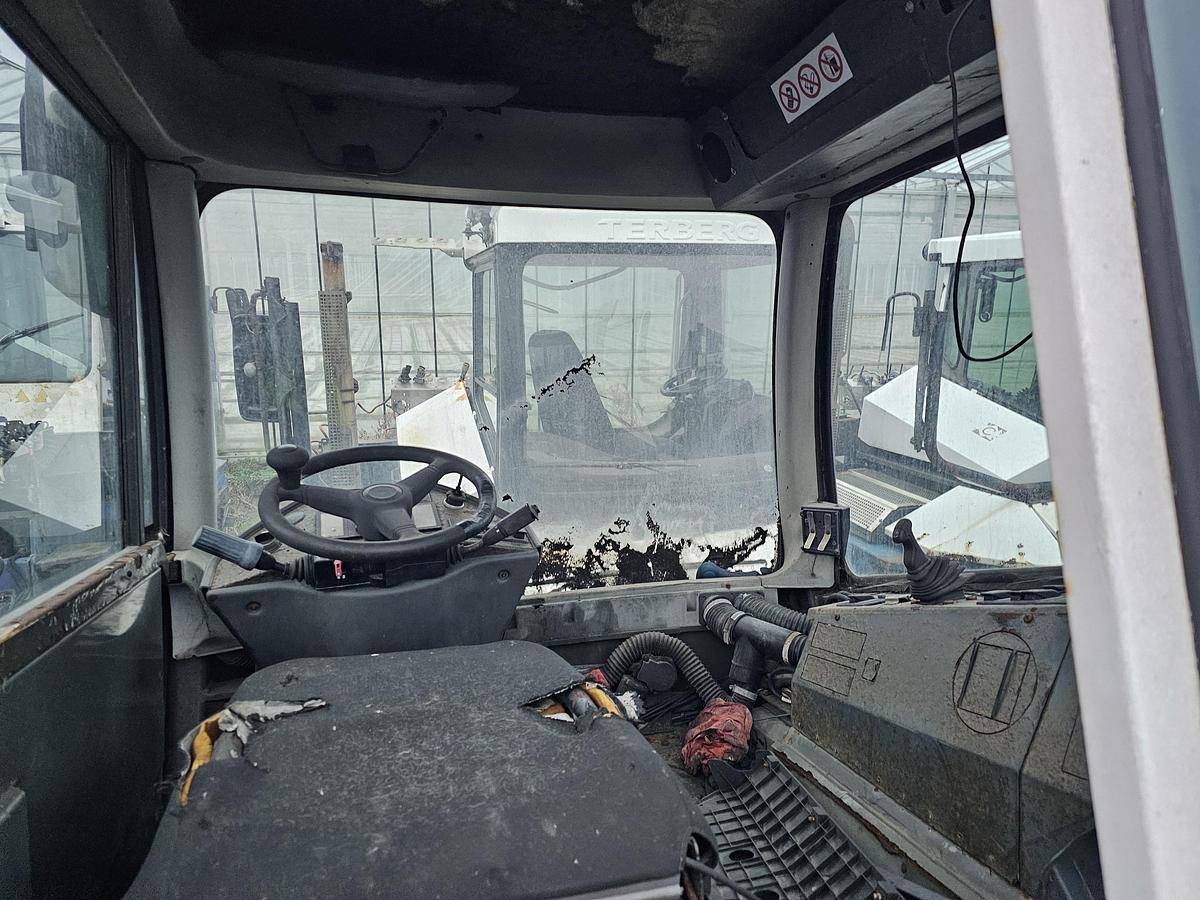 Gebruikt 2007 TERBERG 3 sloop terminal trekkers  RT 282 / RT 283  voor onderdelen  niet gedemonteerd..