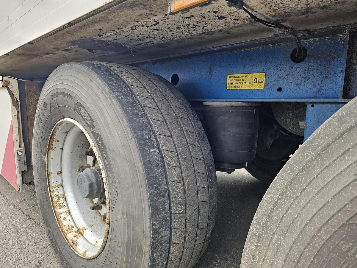 Gebruikt 2008 KRONE SD | FRIGE TRAILER WITH CARRIER | AND LOADING LIFT.