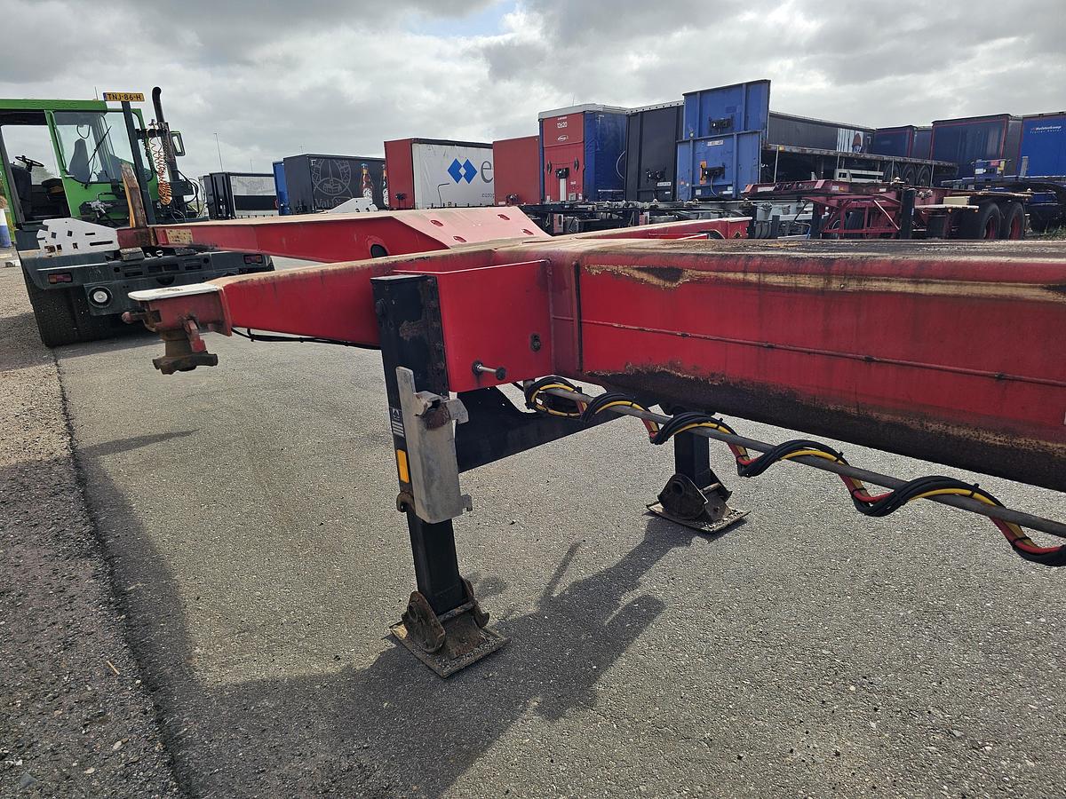 Used 2006 D-TEC  YARD CHASSIS |MULTI CHASSIS | ALL CONNECTIONS| NO DOCUMENTS | 3 PIECES.