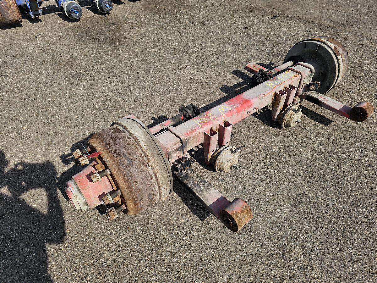 Used 2004 FREUHAUF SMB TRAILER AXLE SINGLE TIRES.