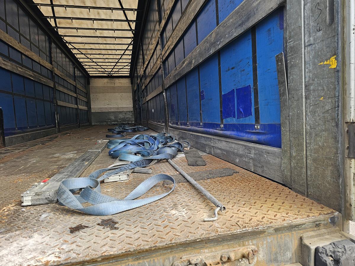 Gebruikt 2008 HUMBAUR HSA 2006 | GALVANIZED CHASSIS | SAF DISC.