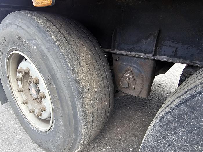 Used 2002 Van Hool 3 axle curtainsider| Saf intradisc