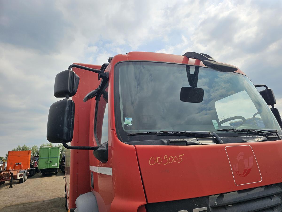 Used 2009 DAF FA LF55 220|.MANUAL GEAR| 4X2 | 18600 KG | 2000 KG LOADING LIFT .