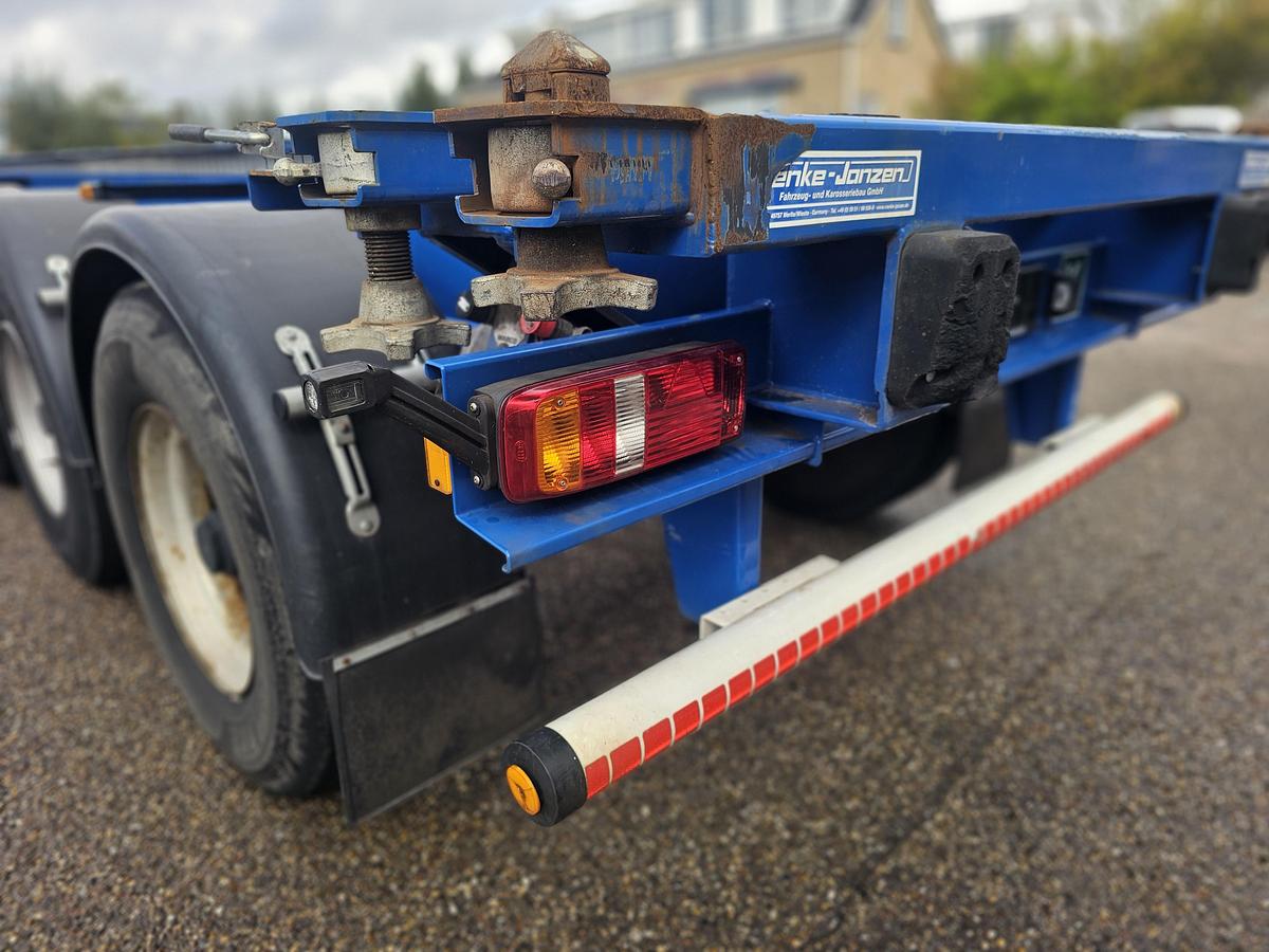 Gebruikt 2018 MENKE JANZEN 40 FOOT STRAIGHT / 2 X 20/30 FOOT./ BPW DRUM / STEEL /STEEL SUSPENSION / LIKE NEW.