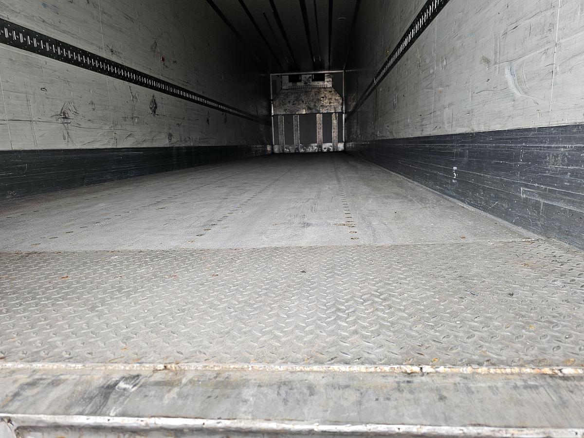 Gebruikt 2008 KRONE SD | FRIGE TRAILER WITH CARRIER | AND LOADING LIFT.