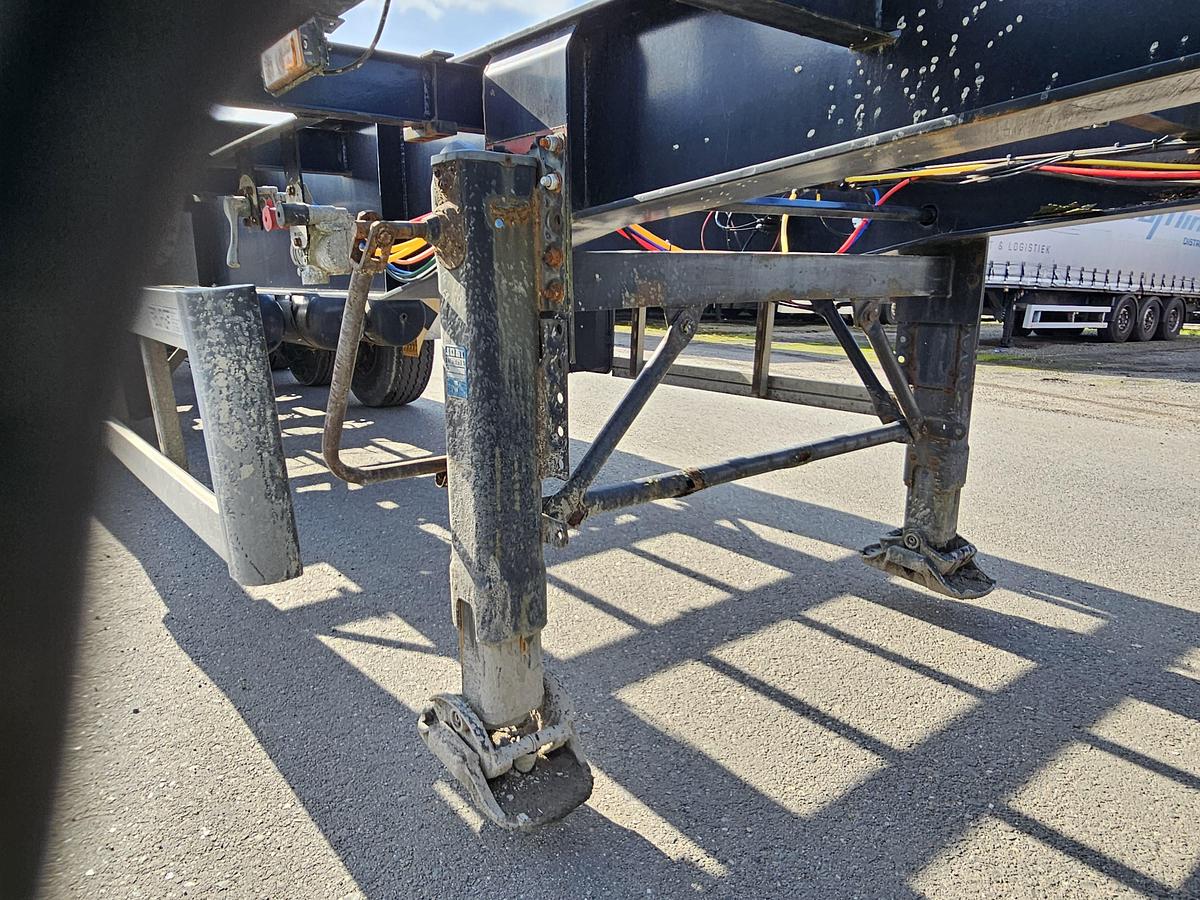 Gebruikt 2001 BURG BPO-12-27 ORXXX | 12.50 MTR | FOR GAS CONTAINERS |. BPW DRUM.