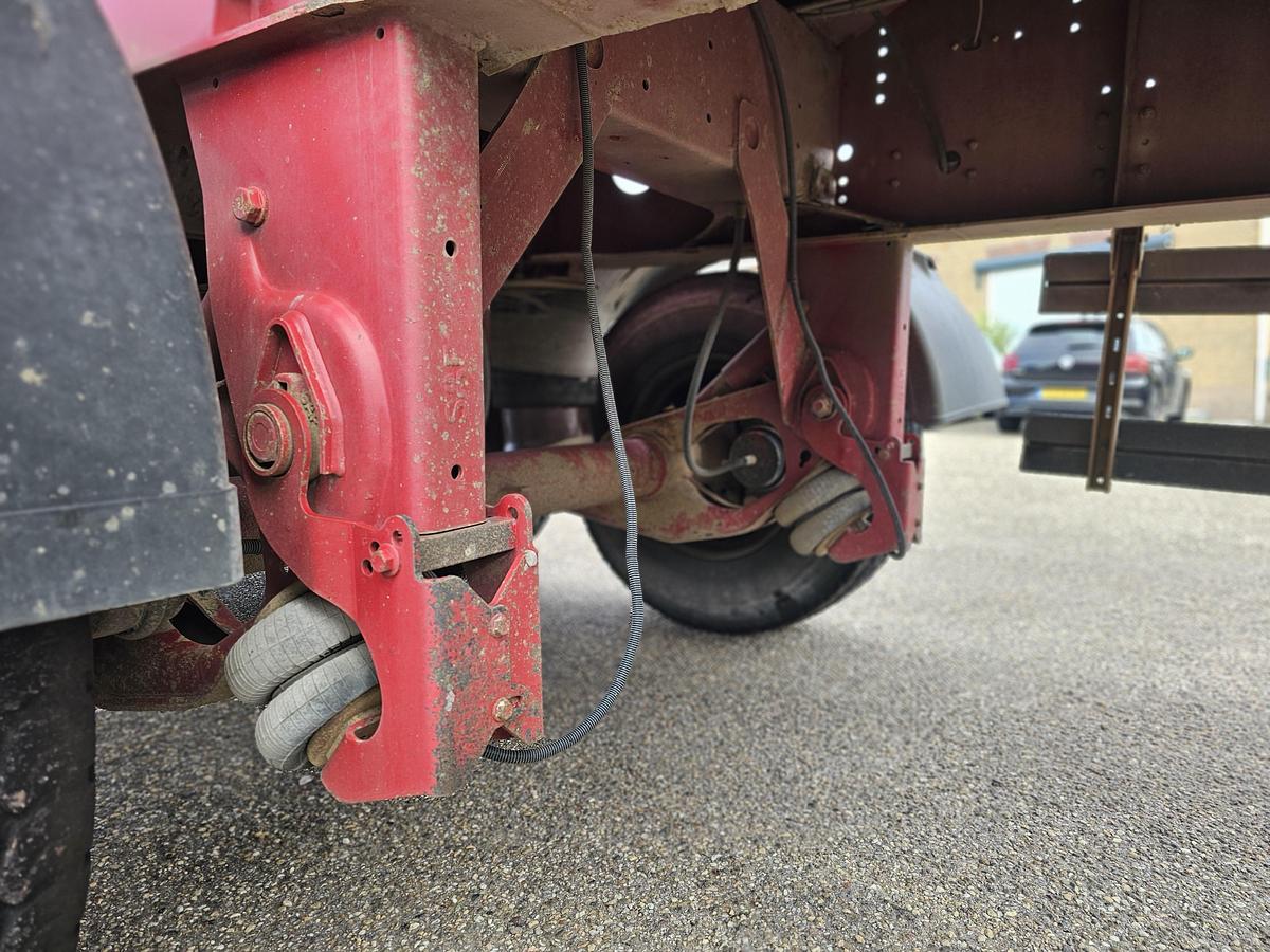 Gebruikt 2014 MEILLER MHPS12/27LOSS4/ STEEL TIPPER/ 30 MTR 3/ 28700 KG. /SAF DISC /ALU RIMS