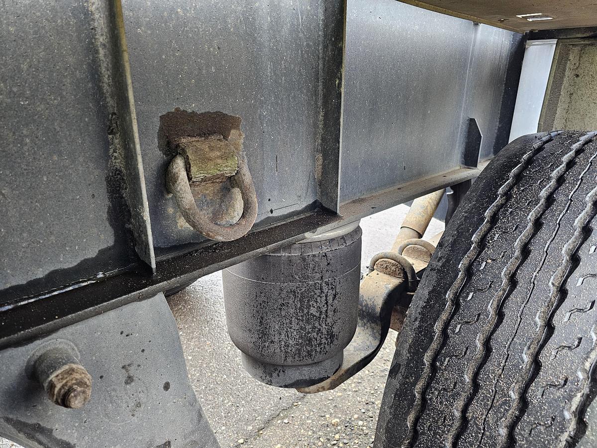 Gebruikt 2003 VAN HOOL 3B1096| FOR GAS BOTTELS| CHASSIS LIKE NEW| APK\TUV 04-10-2026. 11 MTR LONG.