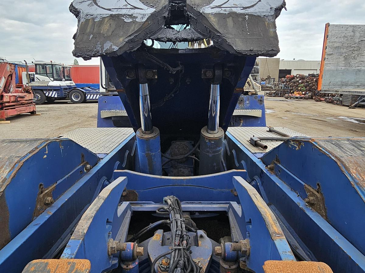 Gebruikt 2011 TERBERG RT283 | TERMINAL TRACTOR 4X4| TURNING CHAIR. | AUTOMATIC GEAR | 24159 HOURS.