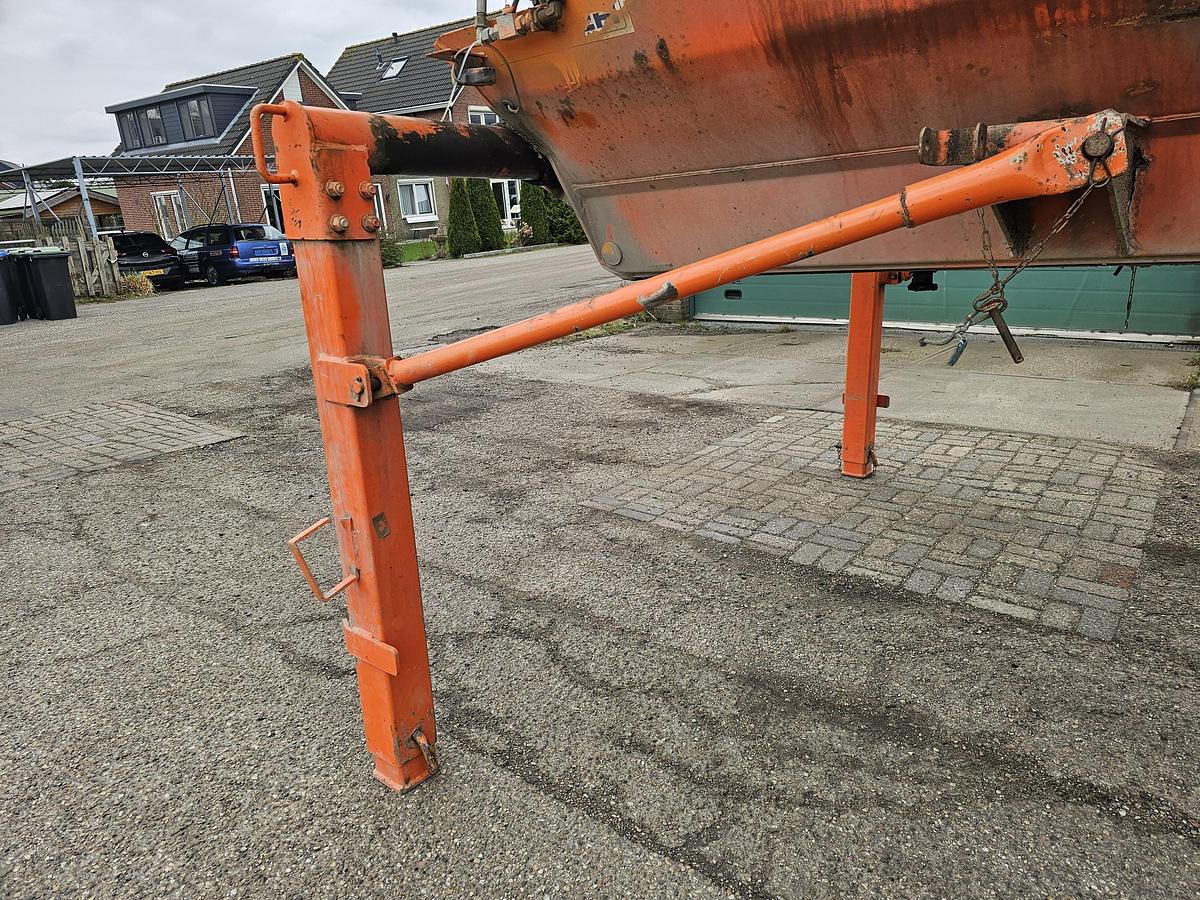 Gebruikt 2002 ROBUSTE KAISER. S3302G37 | TIPPER| STEEL CHASSIS STEEL BOX|SAF DRUM.