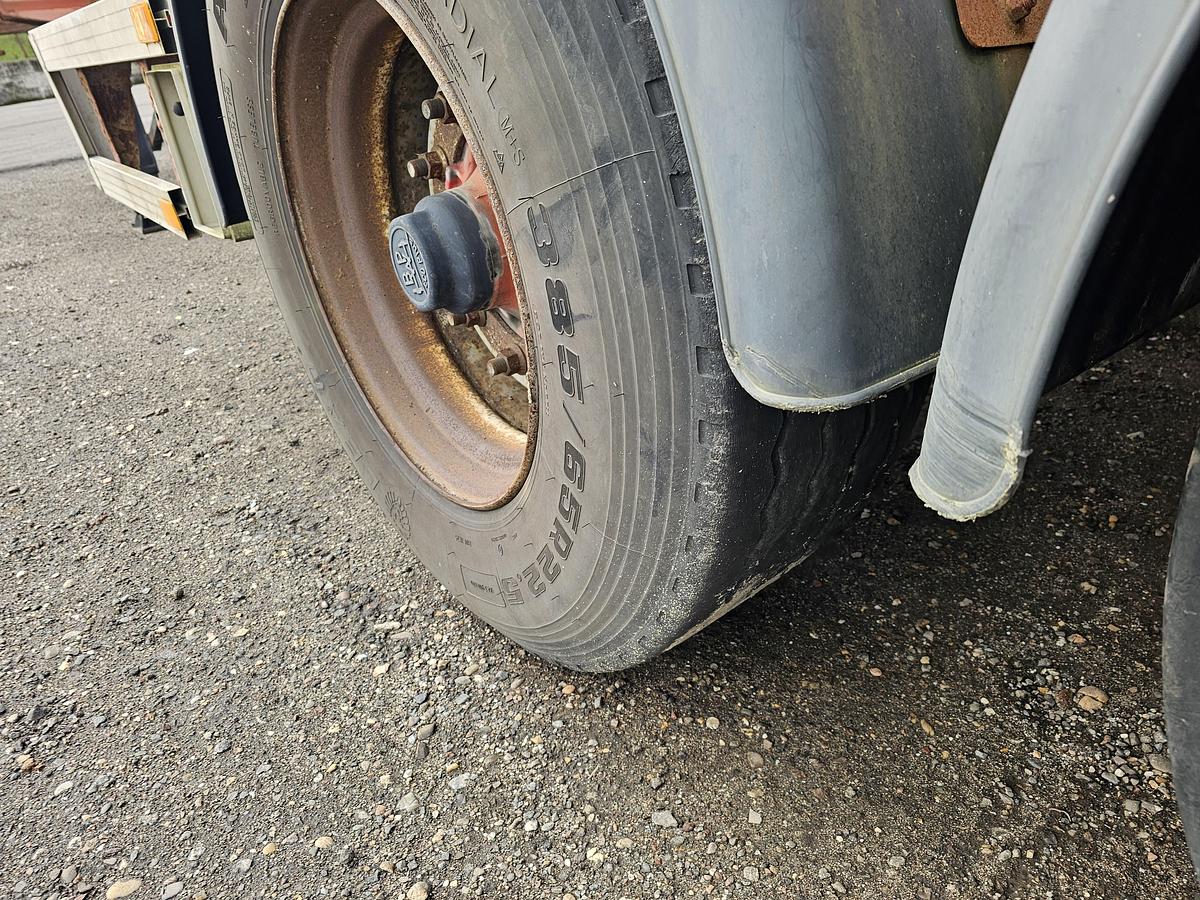 Gebruikt 2001 RENDERS euro 800 | 40 ft | Bpw drum.