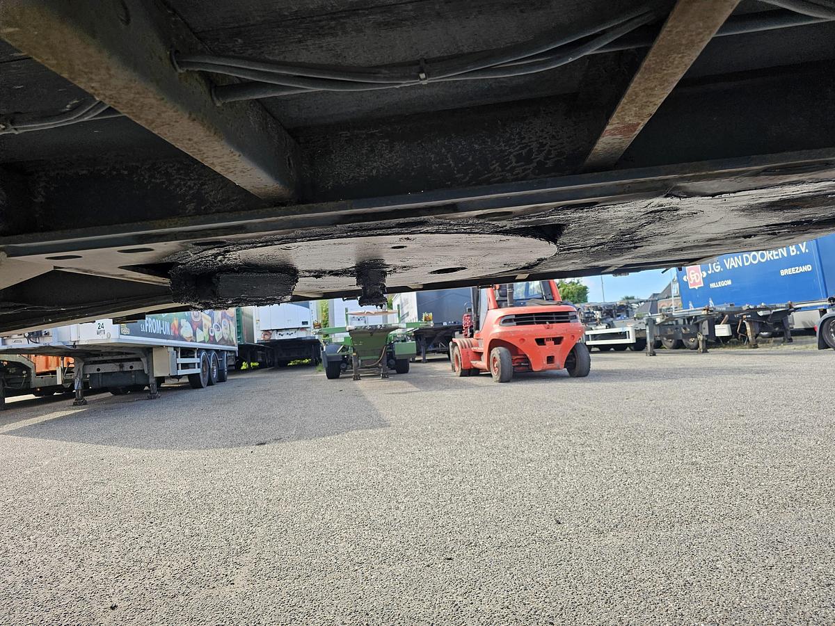 Gebruikt 2000 PACTON T2-001 STEERING AXLE/LOADING LIFT/ BPW DRUM.