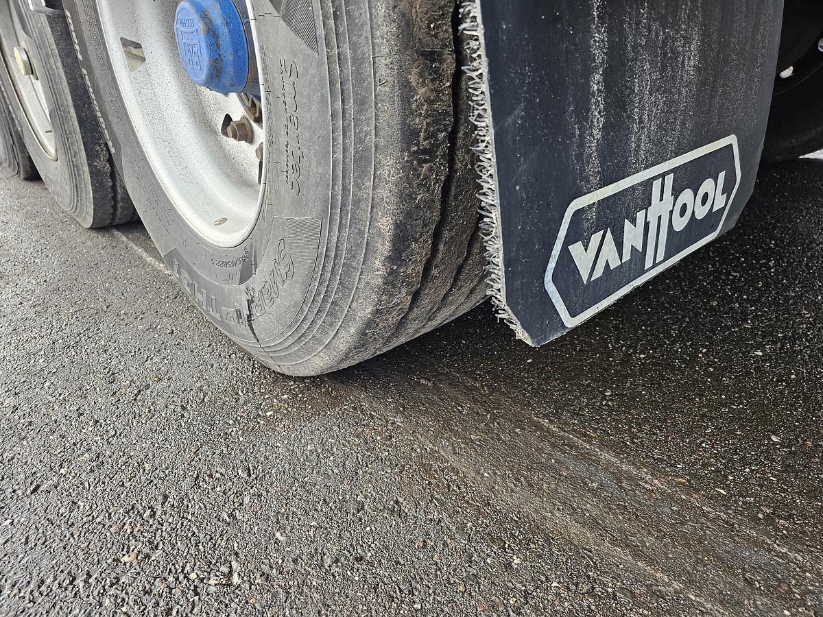 Gebruikt 2011 VAN HOOL 3B0072 | GALVANISED STEEL CHASSIS | ALU RIMS |BPW DISC | TUV APK/ 17-05-2026.