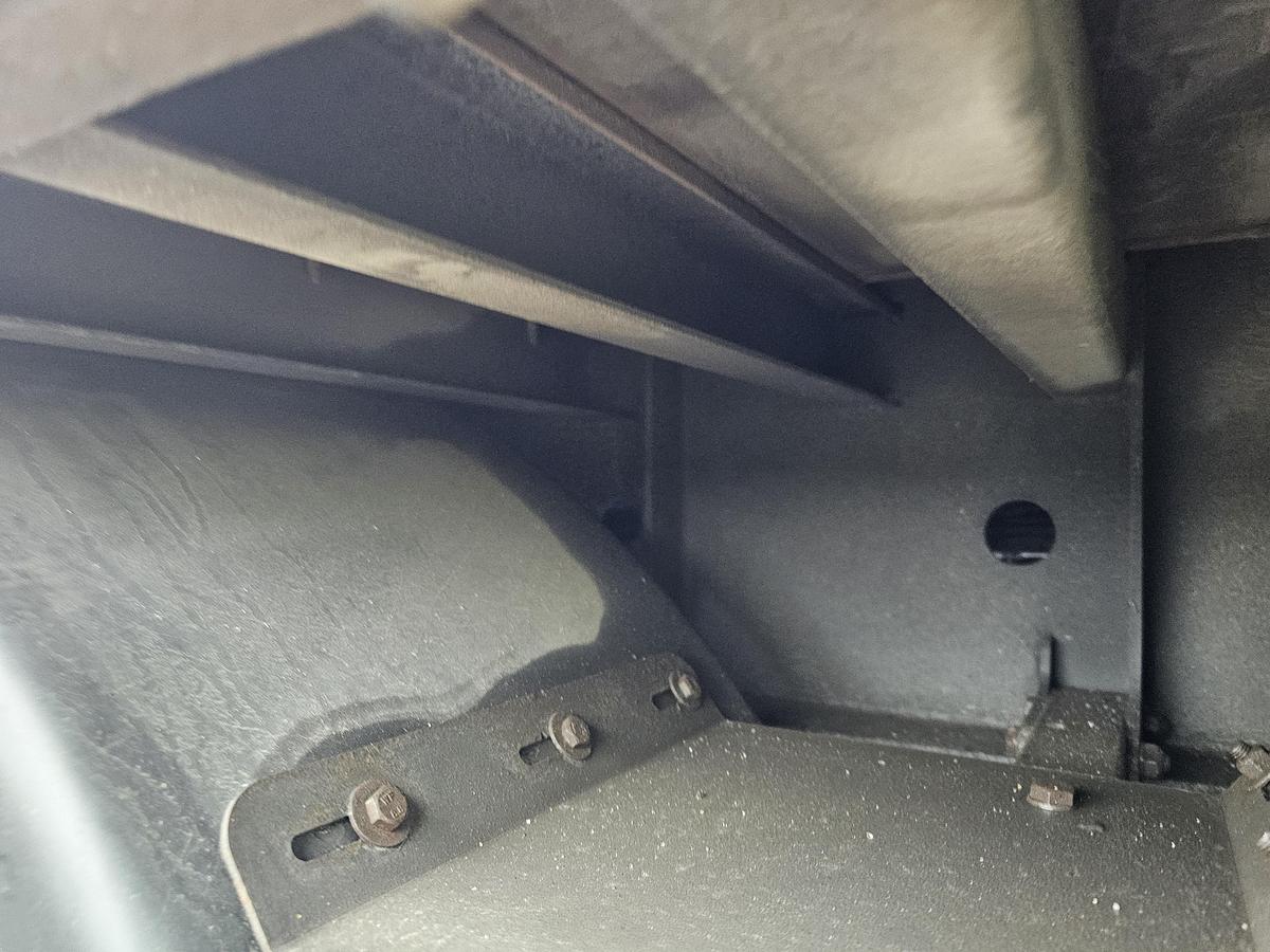 Used 2011 VAN HOOL 3B0072 | GALVANISED STEEL CHASSIS | ALU RIMS |BPW DISC | TUV APK/ 10-05-2026.