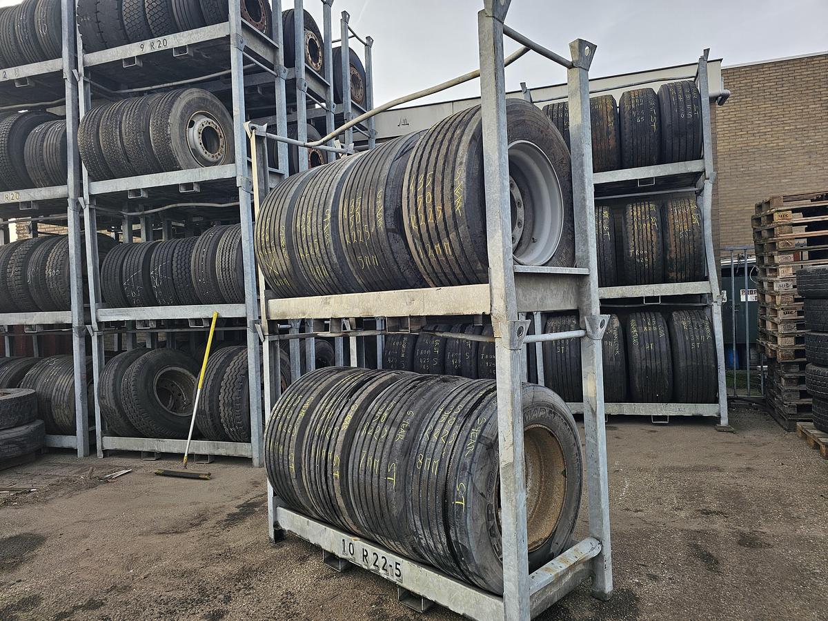 Gebruikt 2016 GOOD YEAR. THON LHT | TRAILER BAND | 435/50 R 22.5| 12,11/7,8 /4/5 MM.PROFIEL.