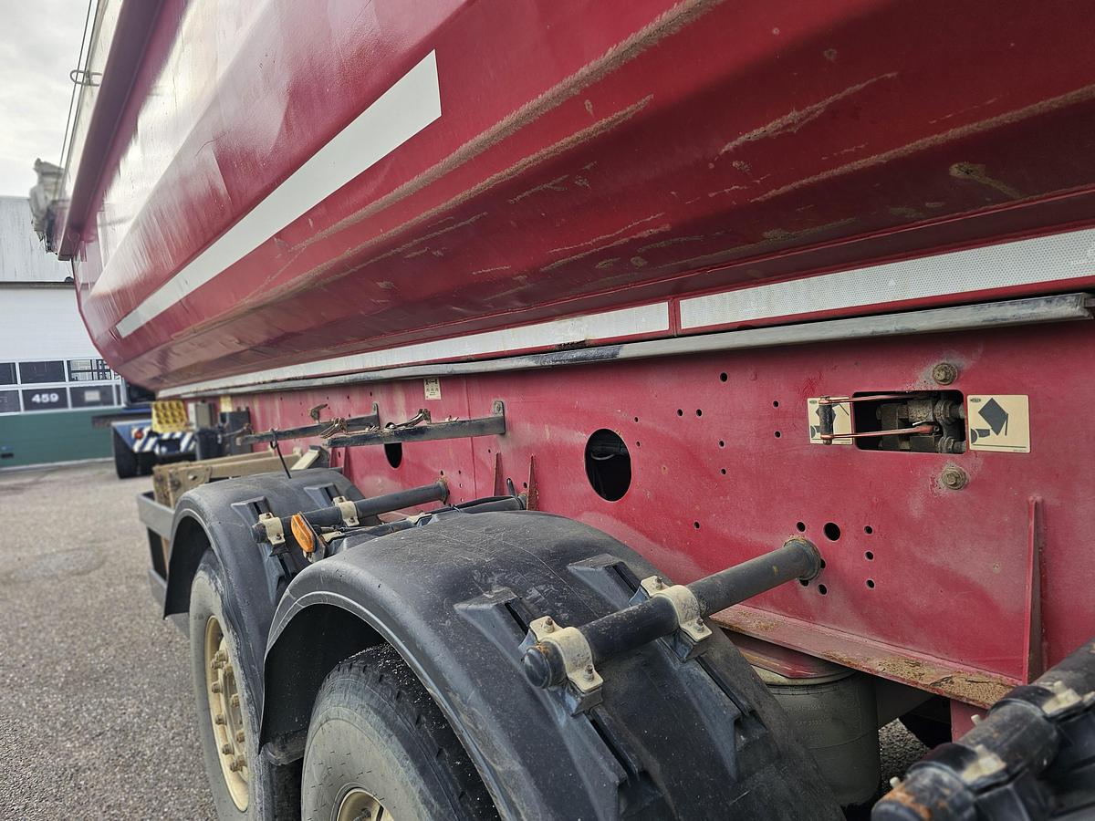 Gebruikt 2014 MEILLER MHPS12/27LOSS4/ STEEL TIPPER/ 30 MTR 3/ 28700 KG. /SAF DISC /ALU RIMS