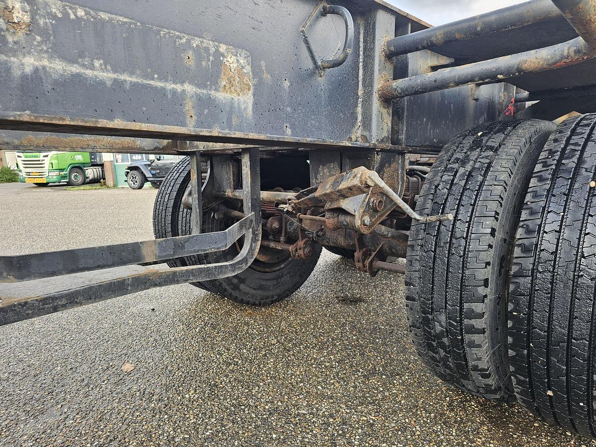 Gebruikt 1976 PACTON 2126 C 2  STEEL SUSPENSION DOUBLE TIRES DRUM BRAKES.